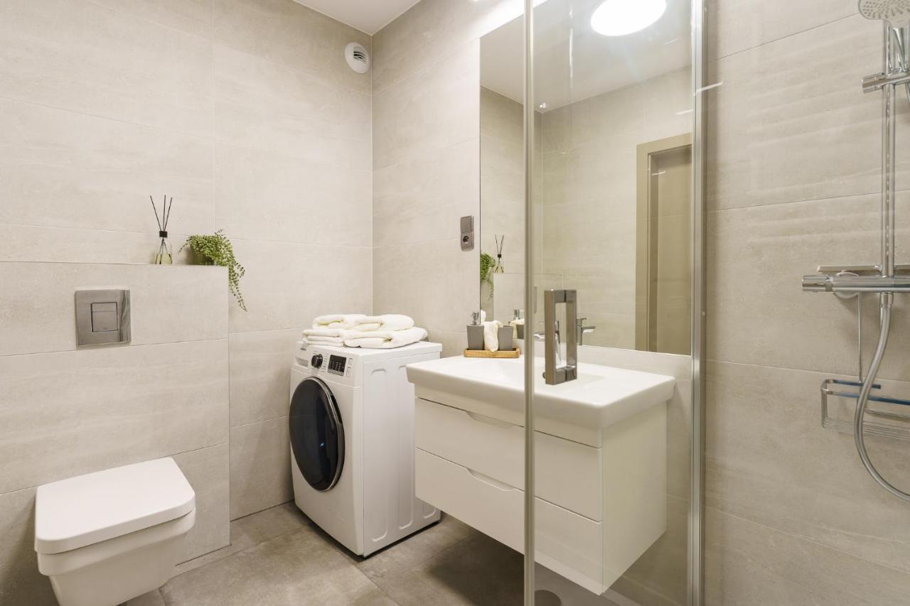 Apartamenty Fenomen - Premium Park & Sea, Nadmorskie Tarasy Free Parking, Swimming Pool, Sauna And Other! Kolobrzeg Luaran gambar